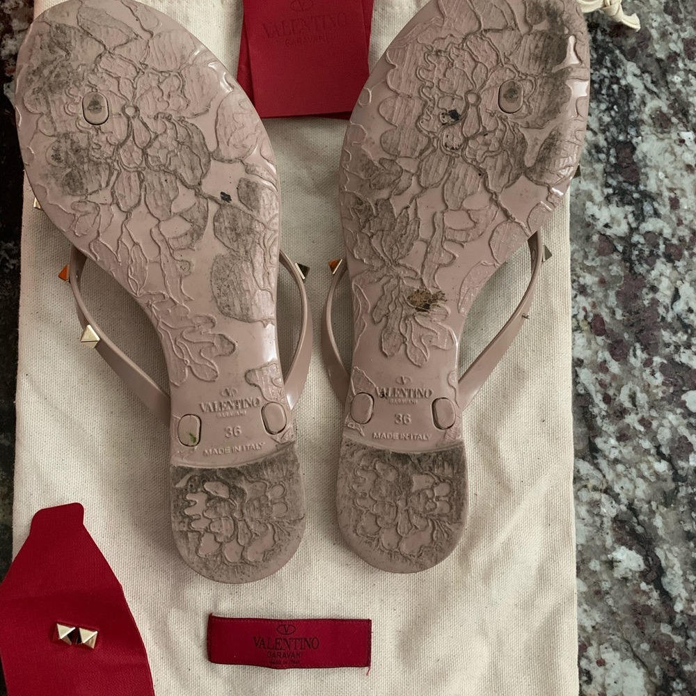 ❌SOLD❌Valentino sandal
